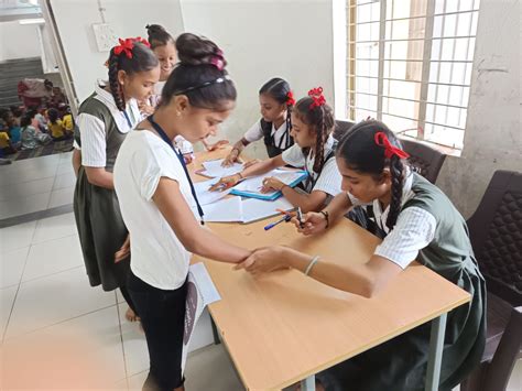 Child Parliament Election held at Maharani Shantadevi Primary School ...