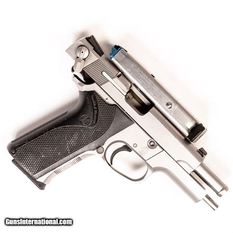 SMITH & WESSON MODEL 4006