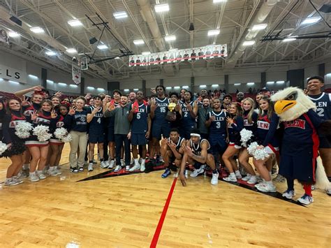 Texas boys high school basketball score roundup: UIL playoffs semifinal ...