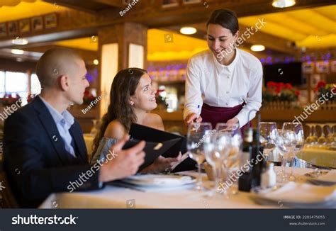 Waiter 的图像结果