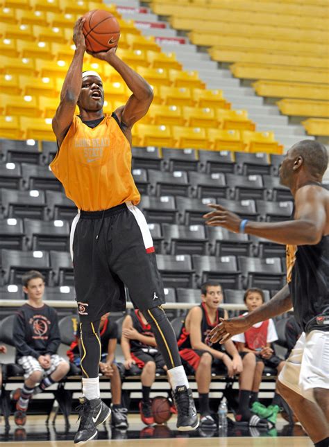 Bryon Russell, others have grand time at first Long Beach State ...
