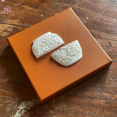Neo Relief – Calcuttan