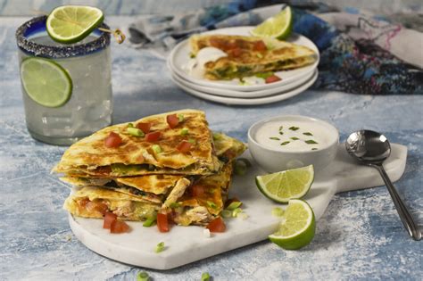 Low Calorie Chipotle Ranch Chicken and Cheese Quesadillas