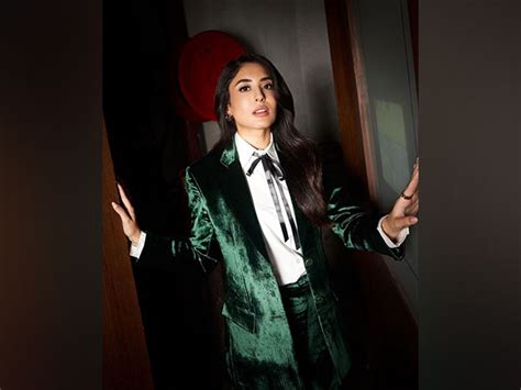 Kritika Kamra finds challenging to play gangster in ‘Bambai Meri Jaan’