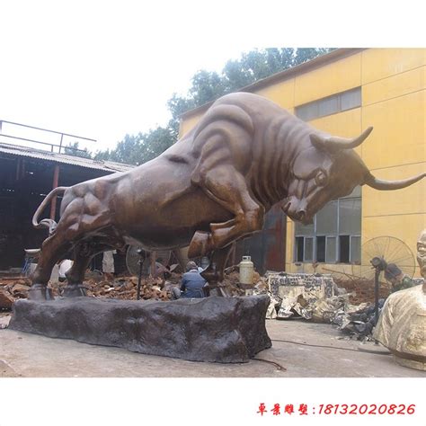 玻璃钢仿铜牛，公园仿真动物雕塑 - 卓景雕塑公司