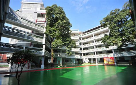 深圳市宝安区和平中英文实验学校--和平中英文实验学校