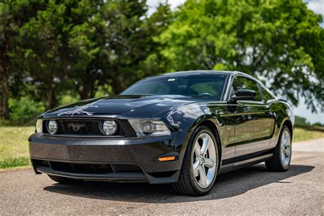 2010 Ford Mustang Premium