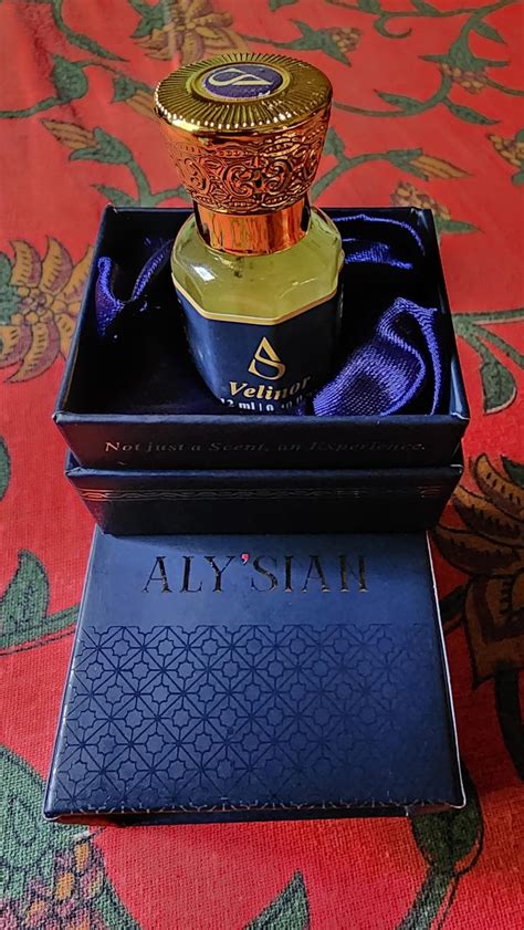 ALY'SIAN Luxury Attar for Men & Women 12 ML Velinor Premium Non ...