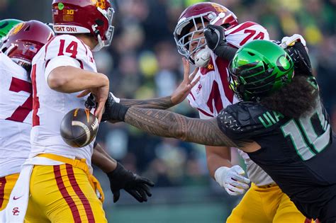 Game time announced for Oregon Ducks rivalry vs. Washington Huskies