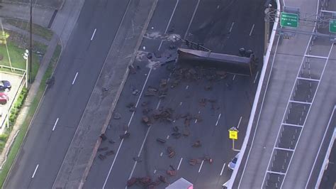 Southwest Freeway SB reopens at Bissonnet after 18-wheeler crash | FOX ...