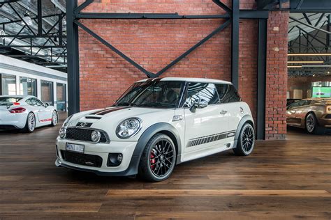 2013 Mini Cooper JCW - Richmonds