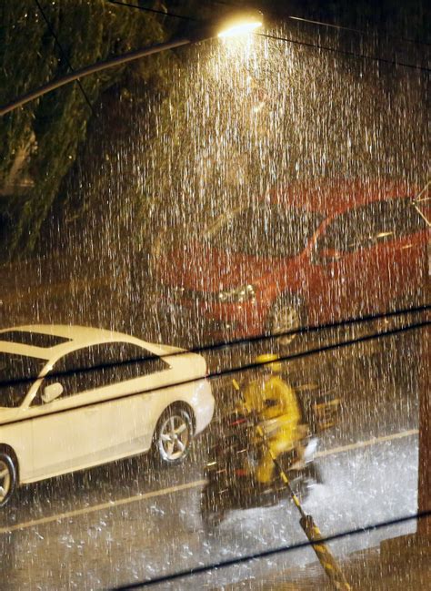 今天北京下大雨的视频北京疫情最新消息今天2022已更新今日图集