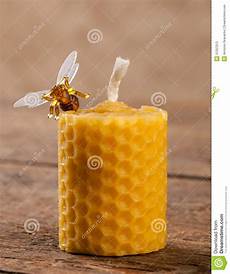 candele cera api candele della cera d api fotografia stock immagine di candele cera api candele della cera d api fotografia stock immagine di