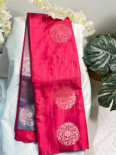 Tomato Pink Soft Silk Saree – Manya Clothing