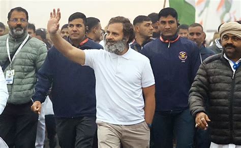 राहुल गांधी ने बताया कि भारत जोड़ो यात्रा के दौरान ठंड में भी क्यों ...