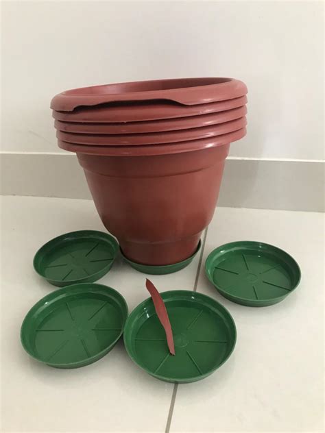 Easy Gardening 10" Elegance Gardening Planters and Trays - Green ...