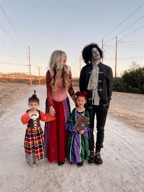 62 Family Halloween Costumes Perfect For Your Crew | Family halloween ...