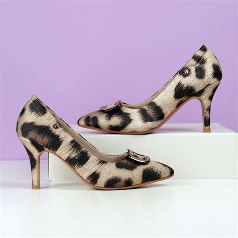 Buy Pumps Heels & Shoes for Women at Best Prices