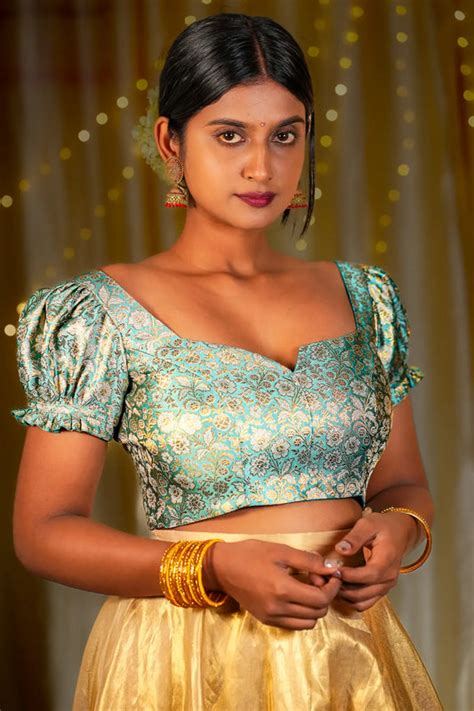 Evolet Puff Sleeve Banarasi Blouse - I Love Sarees