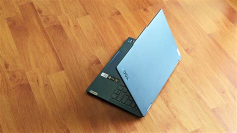 Lenovo Yoga 7i Review: A Practical 2-In-1 Windows Convertible