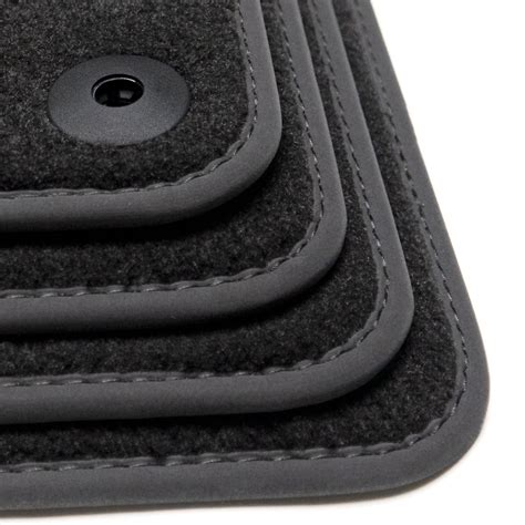 Volvo XC90 Velour Floor Mats 2002-2015 – Black