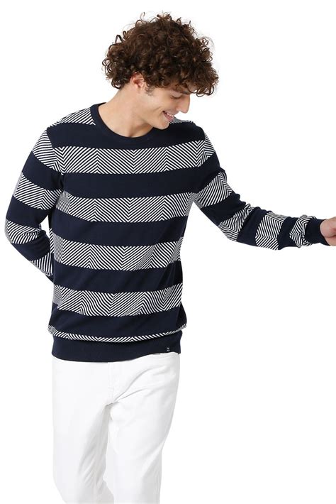 Men's Winter Sweaters – Buy Woolen Sweater for Gents Online | Mufti