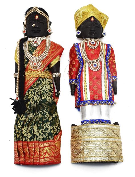 justhandmade Marapachi Bommai Wooden Dolls | Golu Bommai |Raja Rani ...