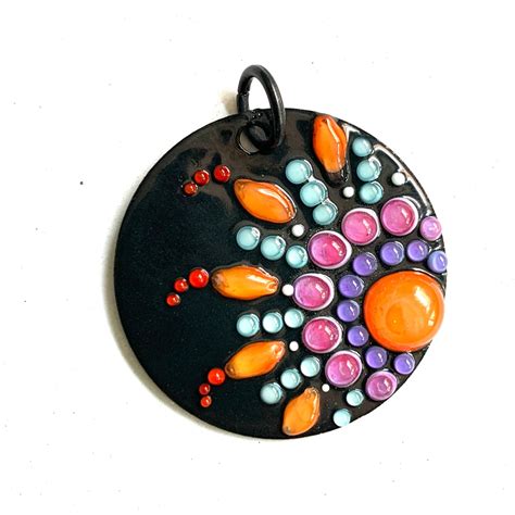 Runder Emaille Anhänger - bunter Sommerschmuck mit Mandala Muster