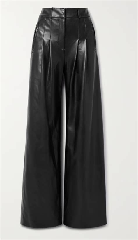 Bloom Room: Florals Take On A Moody Approach For A/W 2023 | Grazia India