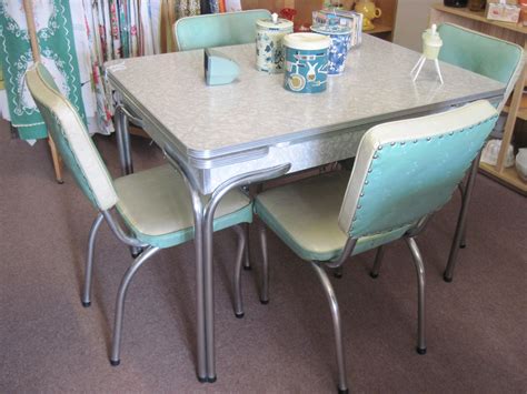 retro kitchen table ideas - Free Template
