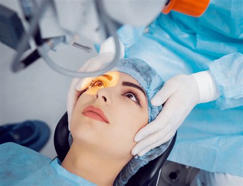 Is LASIK Eye Surgery Painful? Things to Know Before You Book
