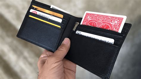 THE REGAL COP WALLET by David Regal | V2 MAGIC SHOP