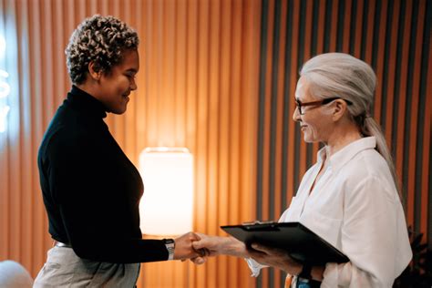 Professional Women 的图像结果