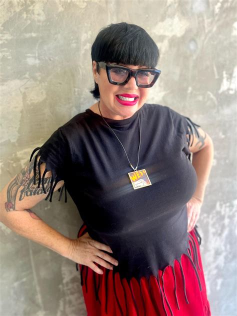 Red Stella Hair Salon