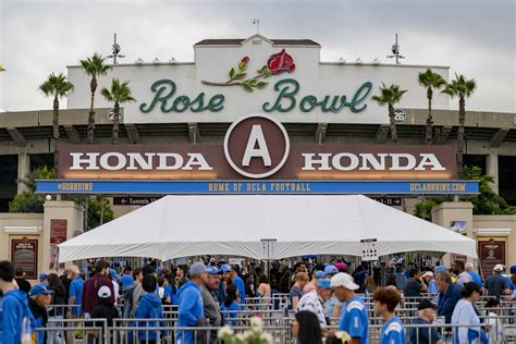 Dizon’s Disposition: UCLA football’s home is better suited to be SoFi ...