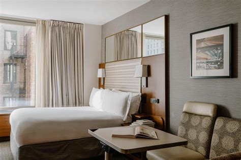 CLUB QUARTERS HOTEL GRAND CENTRAL, NEW YORK, NEW YORK