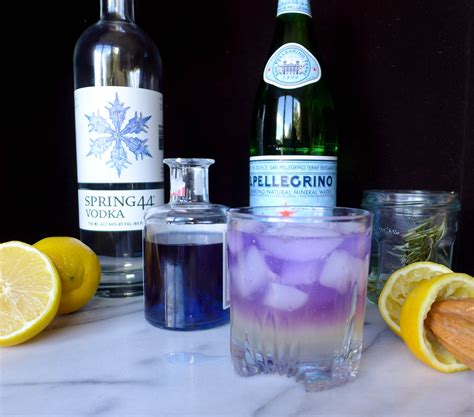 Color Changing Drinks 的图像结果