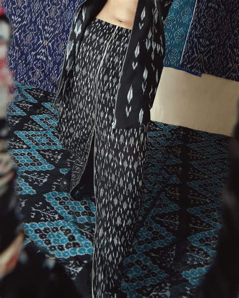 UNISEX REBELLION SKIRT – The Ikat Story