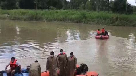 NDRF carry out rescue operation in Assam’s flood-affected areas| India News