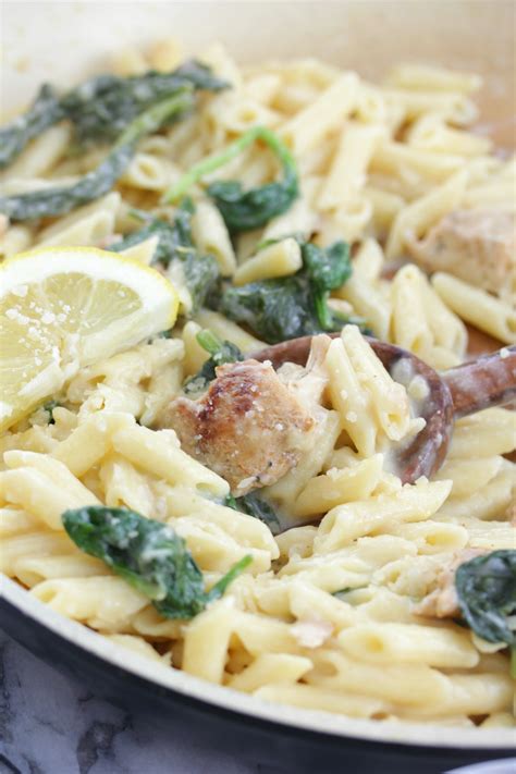 Lemony Chicken and Spinach Pasta - Eat. Drink. Love.
