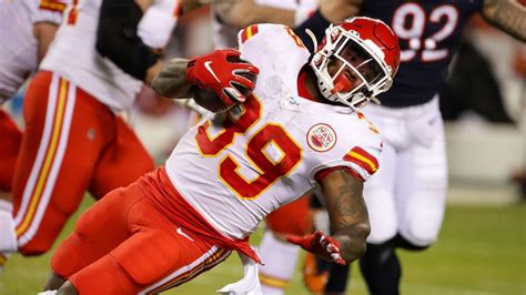 Chiefs put RB Spencer Ware on IR, activate DT Xavier Williams - ESPN