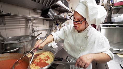 Italian Chef Cooking 的图像结果