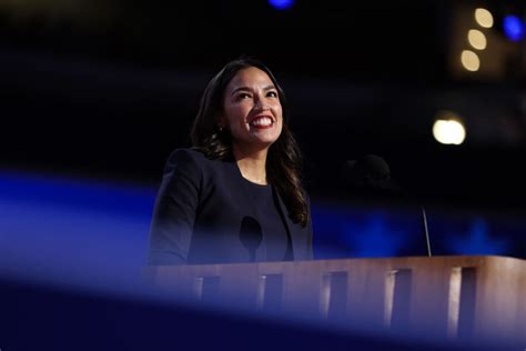 AOC Politician 的图像结果