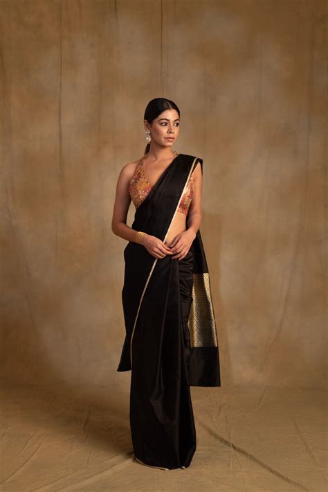Mahalaya- Black Silk Mashroo Banarasi Saree – Priyanka Raajiv
