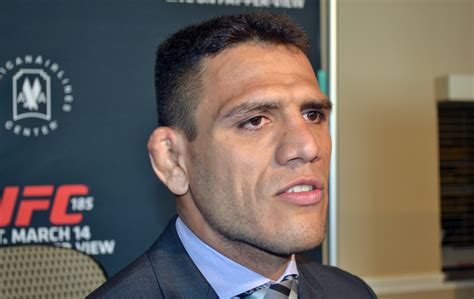 Дос Аньос: «Я буду сильнее в полусреднем дивизионе» – RingSide24