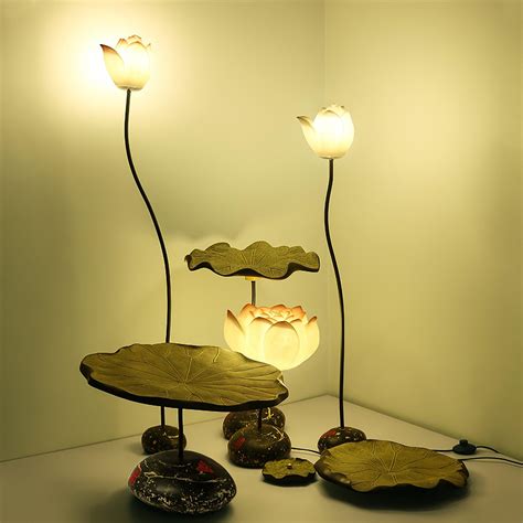 Lotus Floor Lamp – Vakkerlight