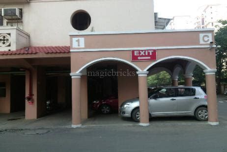 DLF Wellington Estate in DLF Phase 5, Gurgaon: Price, Brochure, Floor ...