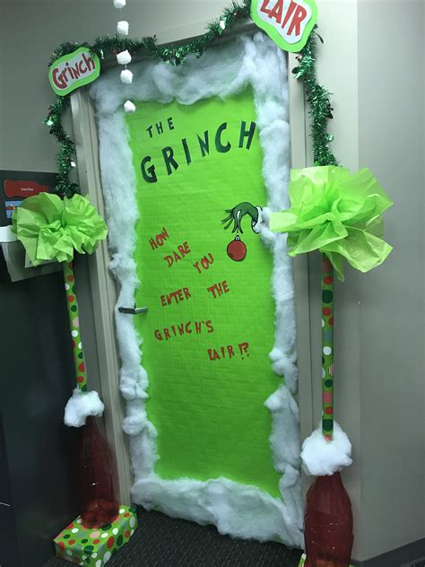 Grinch door decor | Christmas door decorating contest, Classroom ...