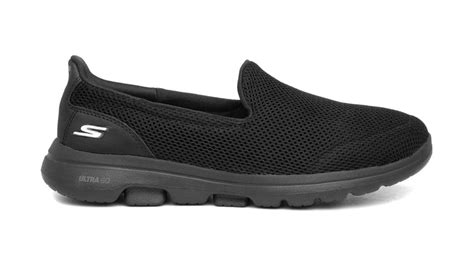 Zapatillas Skechers para mujer: 20 diseños de moda y cómo combinarlos ...