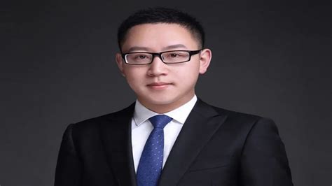 校友风采 泰和泰荣誉｜邹旺律师入选2021年度LEGALBAND中国律界俊杰榜30强-重庆大学法学院